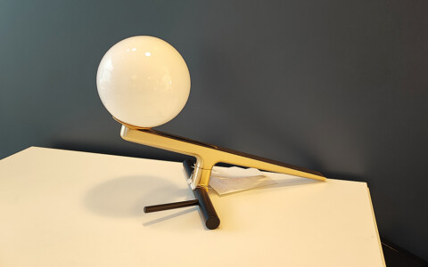 Bordslampa Yanzi Table Artemide