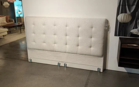 Sänggavel Dante Dux