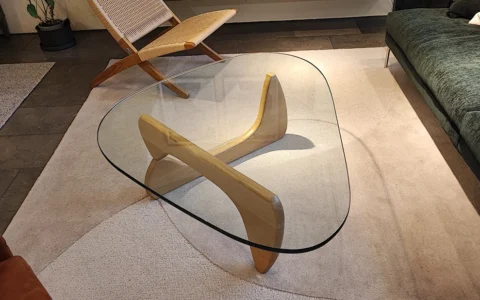 Soffbord Noguchi Ek Vitra