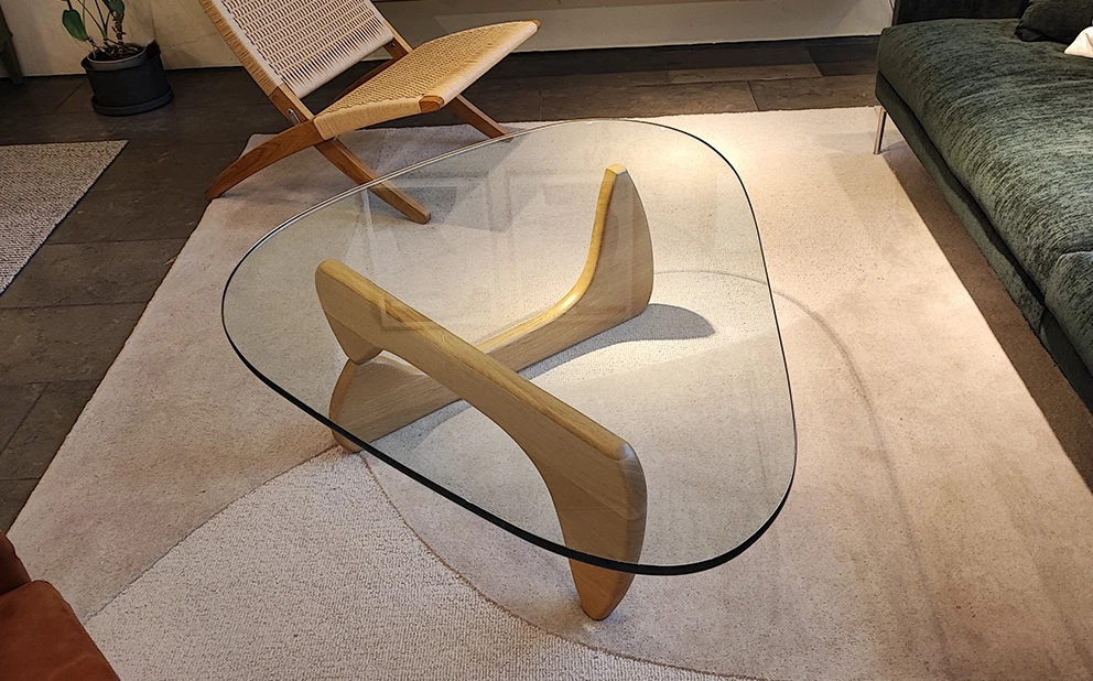 Soffbord Noguchi Ek Vitra