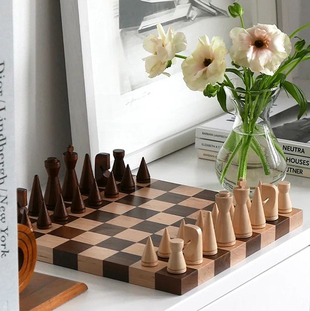 The Minimalist Wood Chess Spel