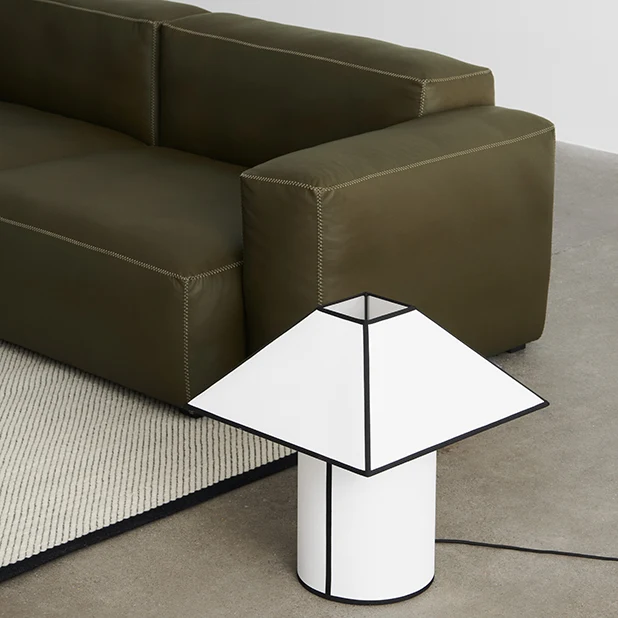 Ava Pyramid Bordslampa